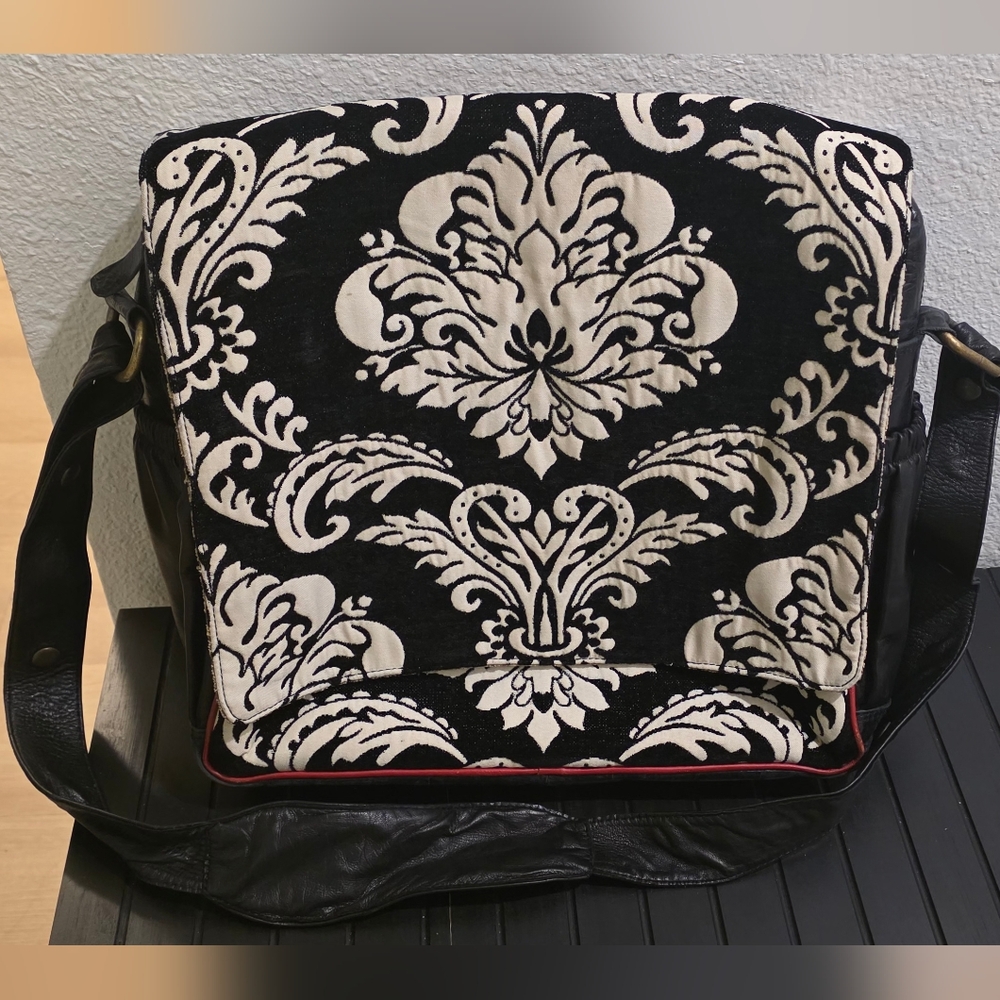 Black and White Patterned Messenger Bag - Wylee by Leighanne Littrell